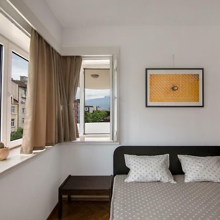 Design Apartment In Sofia Top City Center Dış mekan fotoğraf